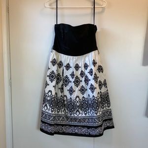 White House Black Market